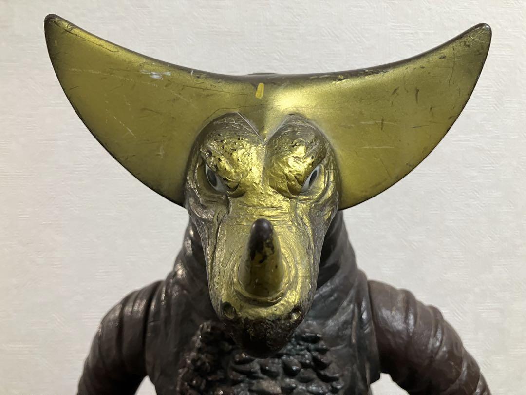 ウルトラ怪獣 ソフビ 37㎝ゴモラ1984 ウルトラ怪獣 ソフビ 37㎝ゴモラ1984 - メルカリ