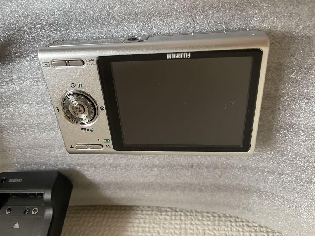 富士フイルム FinePix Z200 デジタルカメラ