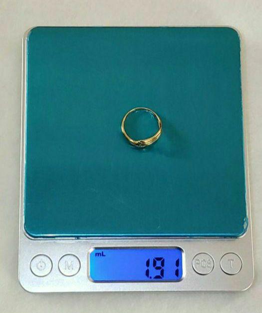 《特別破格値》K18 ウェーブデザインリング　ダイヤモンド0.03ct