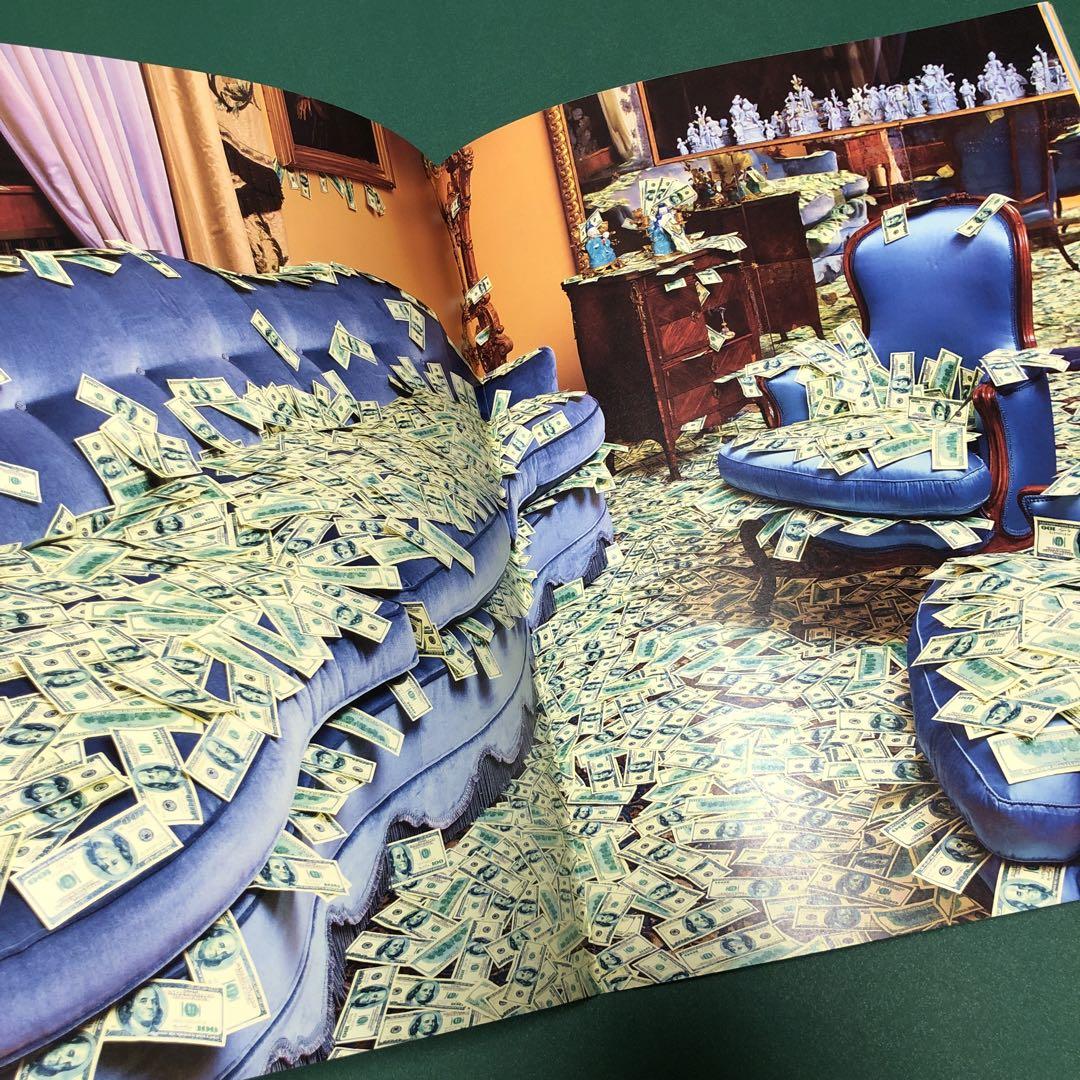 美品】TOILETPAPER MAGAZINE N°9 - FEBRUARY - メルカリ