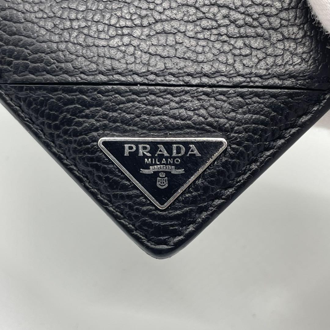 むーちゃん様PRADA プラダ 折り財布 レザー ブラック プレート　現行w5