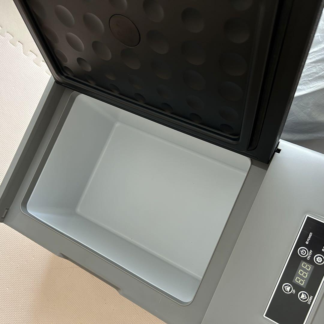 【新品未使用】ポータブル冷蔵冷凍庫 18L