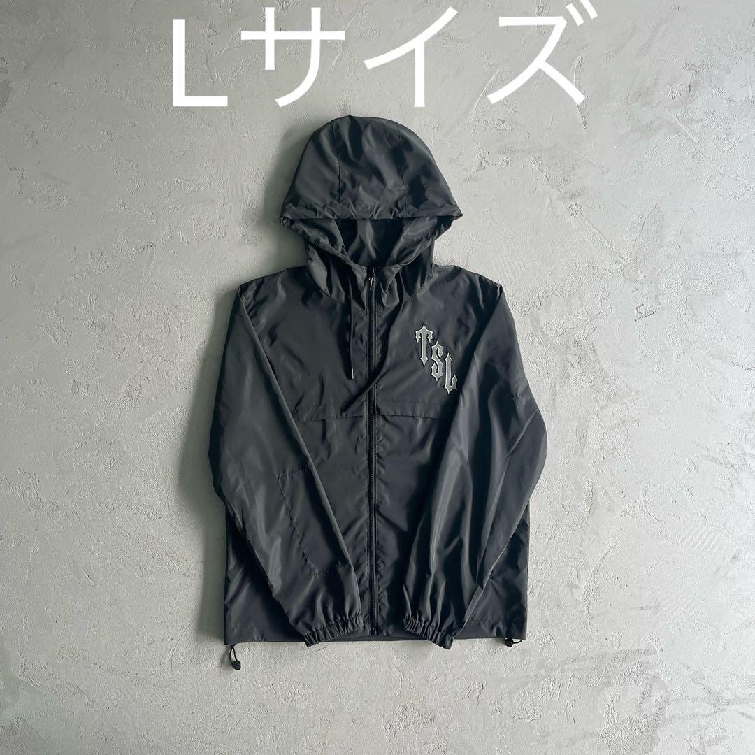 TRAPSTAR フード付きナイロンジャケットMサイズ TRAPSTAR フード付きナイロンジャケットMサイズ