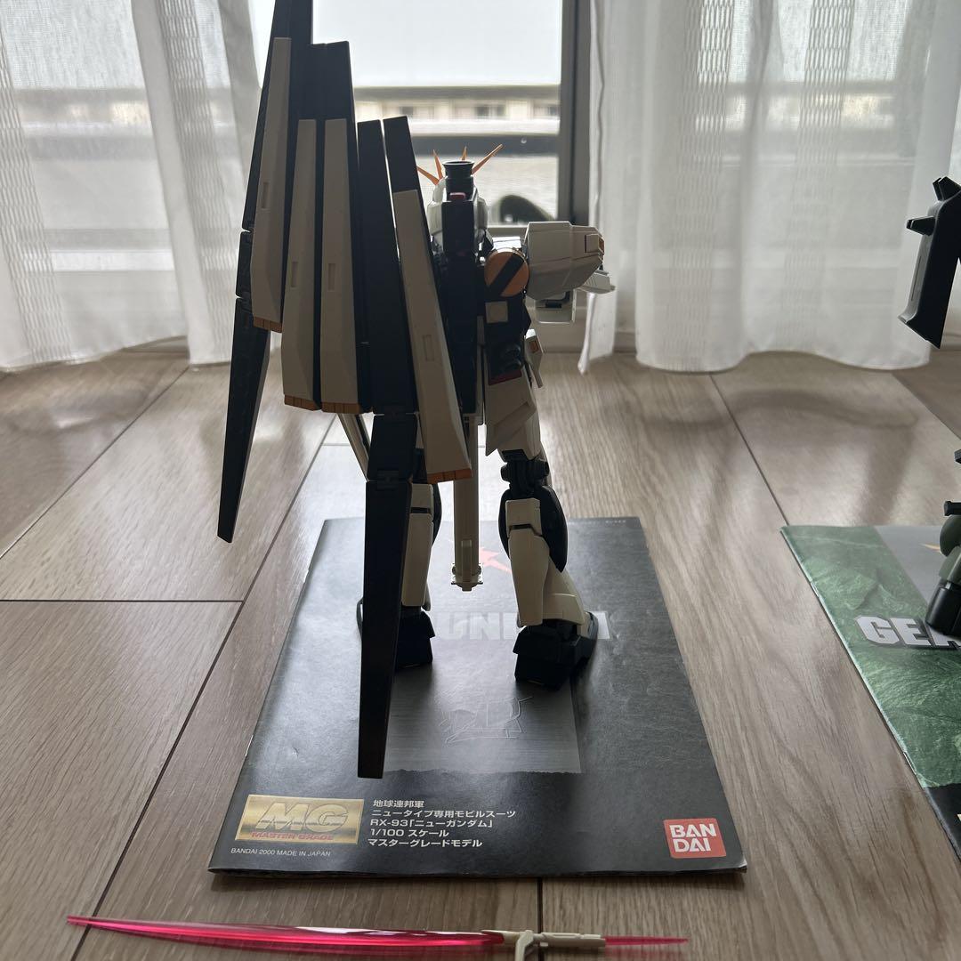 MG νガンダムとギラ・ドーガのセット