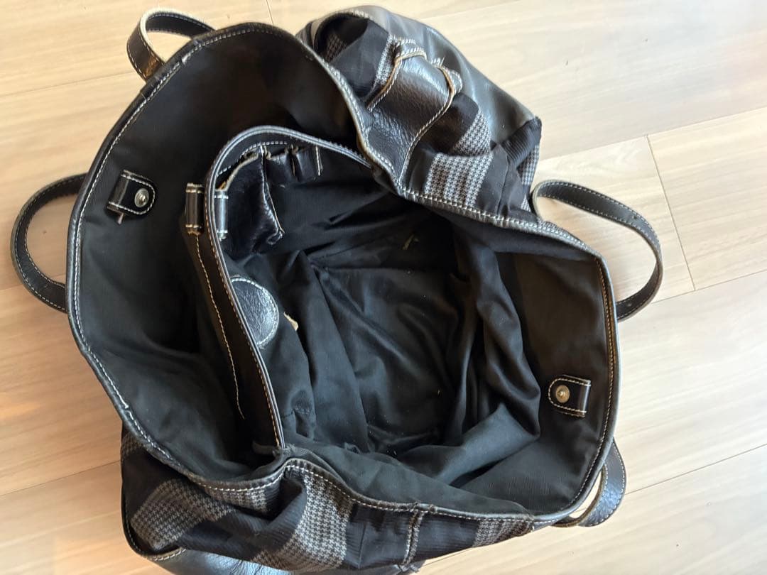 オロビアンコ ストライプデザイン トートバッグ ブラック/グレー