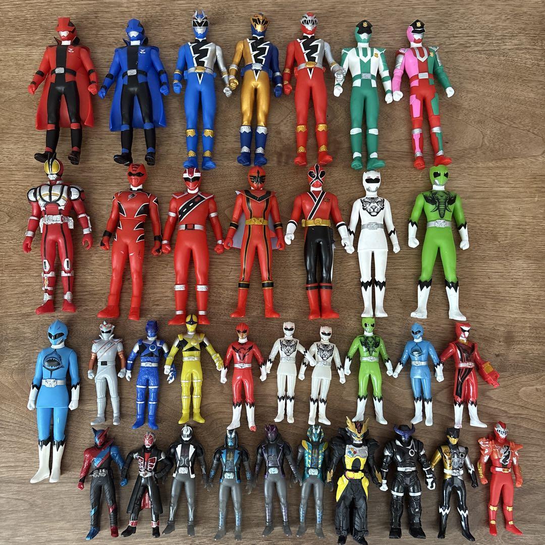 ソフビヒーロー160体まとめ売り 戦隊シリーズ/仮面ライダーほか 戦隊ヒーロー&仮面ライダー ソフビ人形 まとめ売り - メルカリ