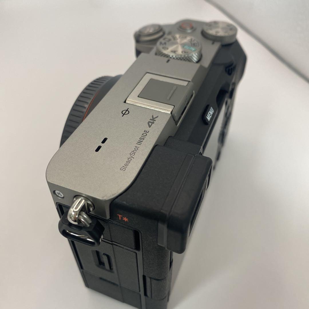 ⑧SONY α7C レンズキット　シルバー中古