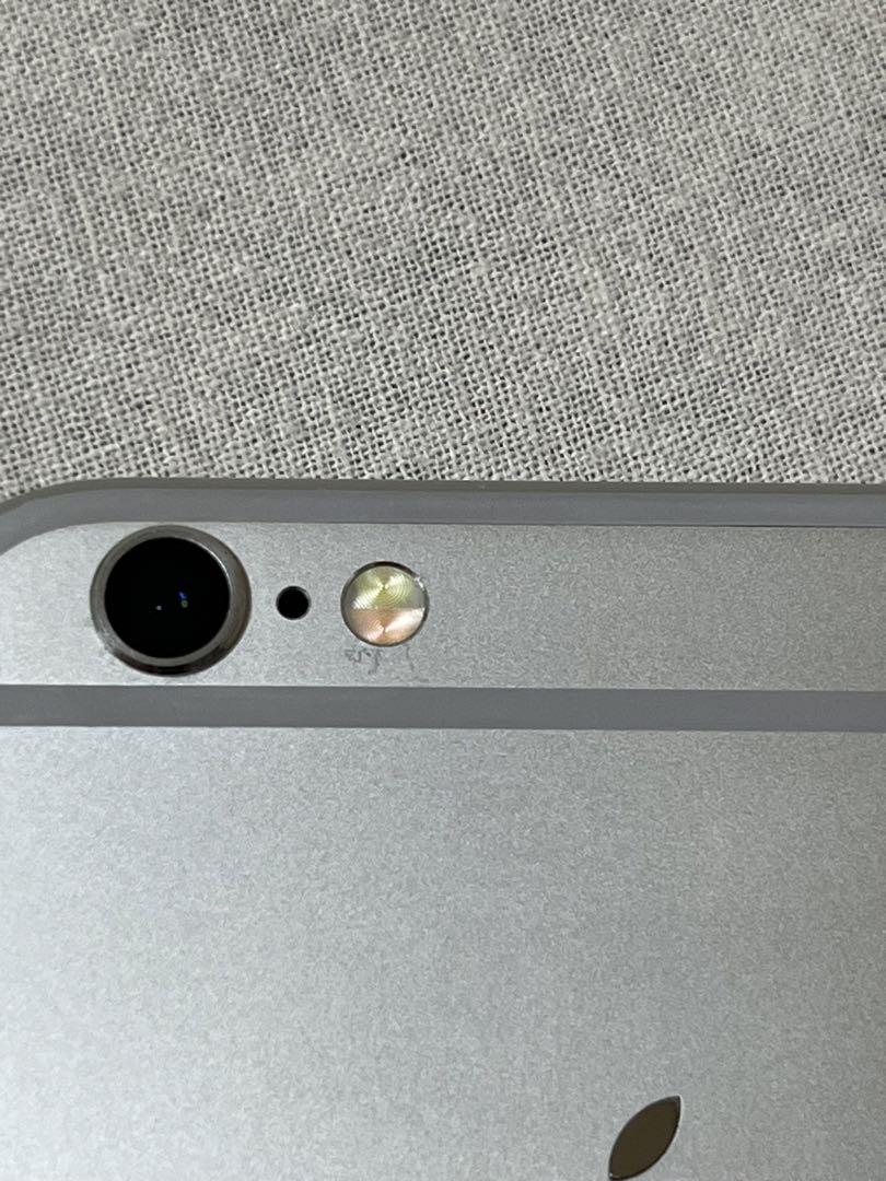 Apple iPhone 6s シルバー　SIMフリー