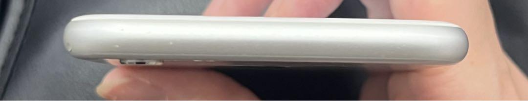 Apple iPhone 6s シルバー　SIMフリー