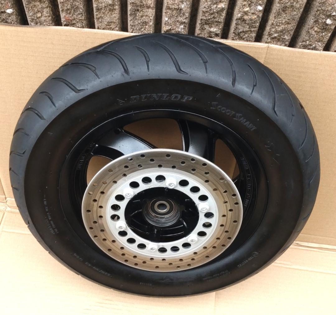 送料無料 マジェティ250 C ダンロップ６分山 フロントホイール