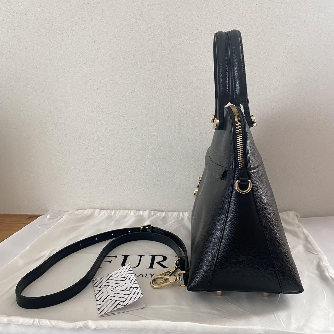 美品FURLAレザー2way パイパーショルダーバッグ ブラック
