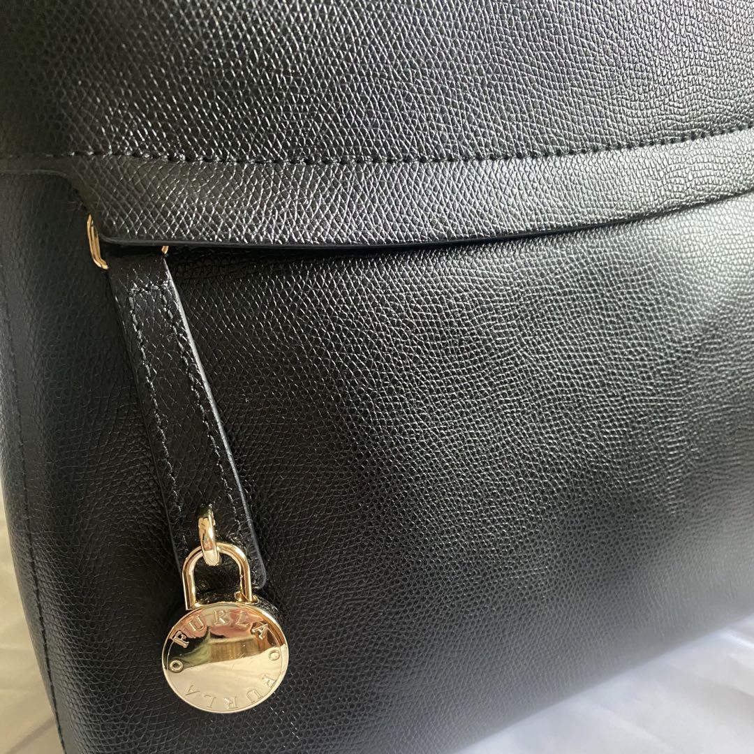 美品FURLAレザー2way パイパーショルダーバッグ ブラック