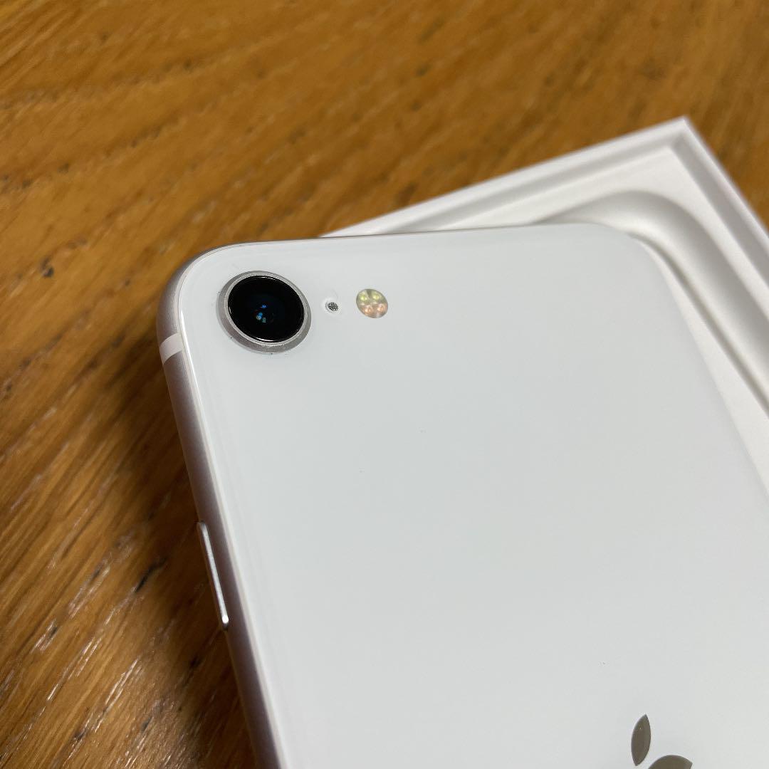 iPhone SE 本体 第2世代 (SE2) ホワイト 64 GB