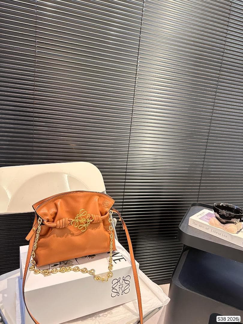 LOEWE ロエベ レザーミニショルダーバッグ