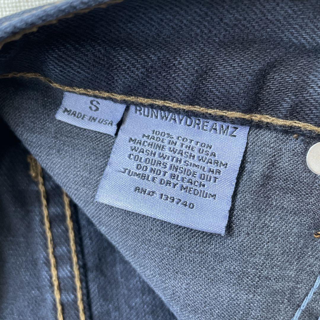 RUNWAYDREAMZ バックジッパーショートパンツ　日本未発売　サイズM RUNWAYDREAMZ バックジッパーショートパンツ 日本未発売 サイズS