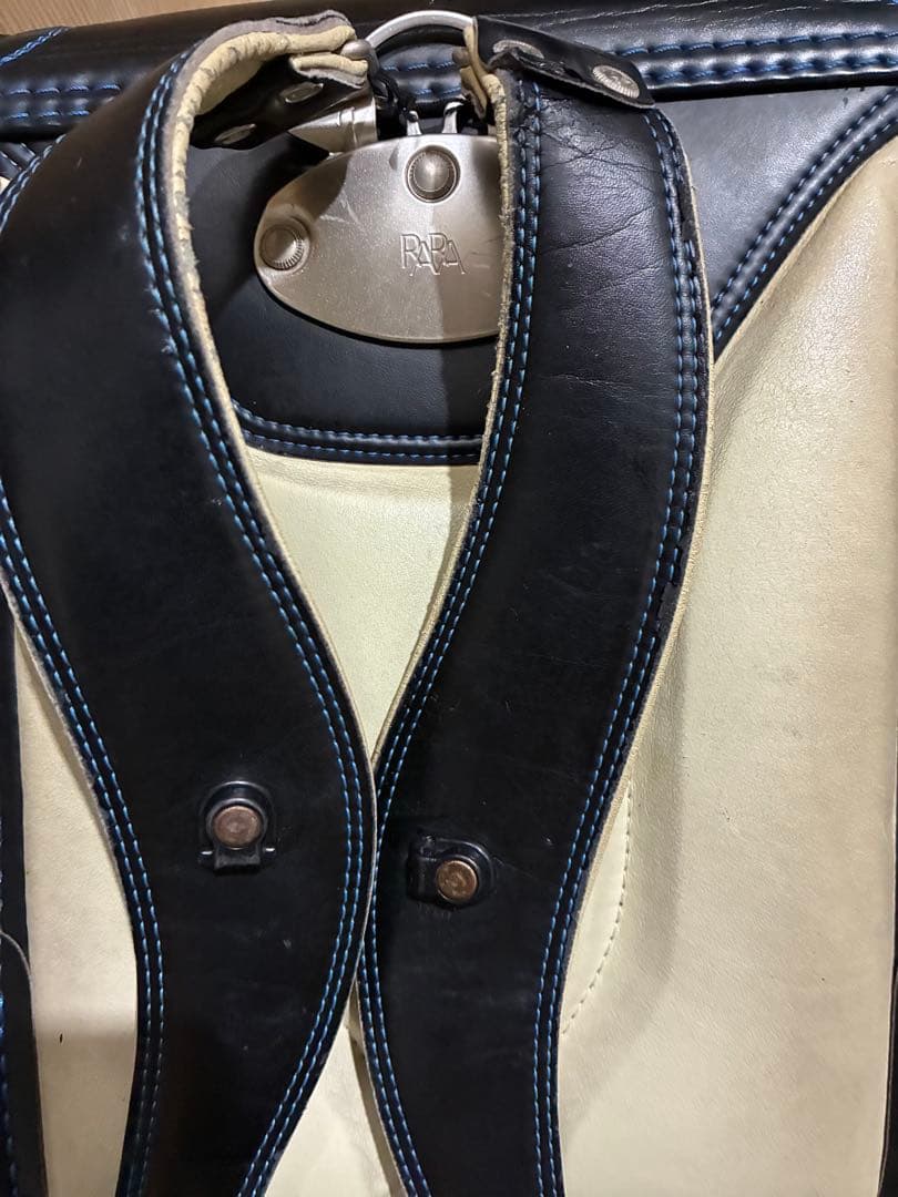 黒のキルティングランドセルやや傷や汚れあり