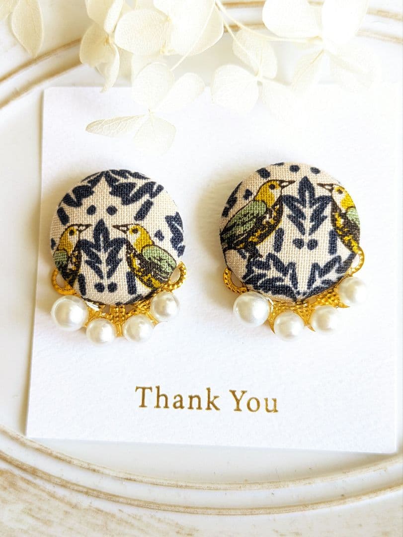 ハンドメイド くるみボタン ピアス イヤリングK-6 - メルカリ