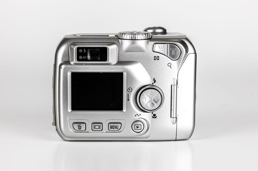 ニコン NIKON