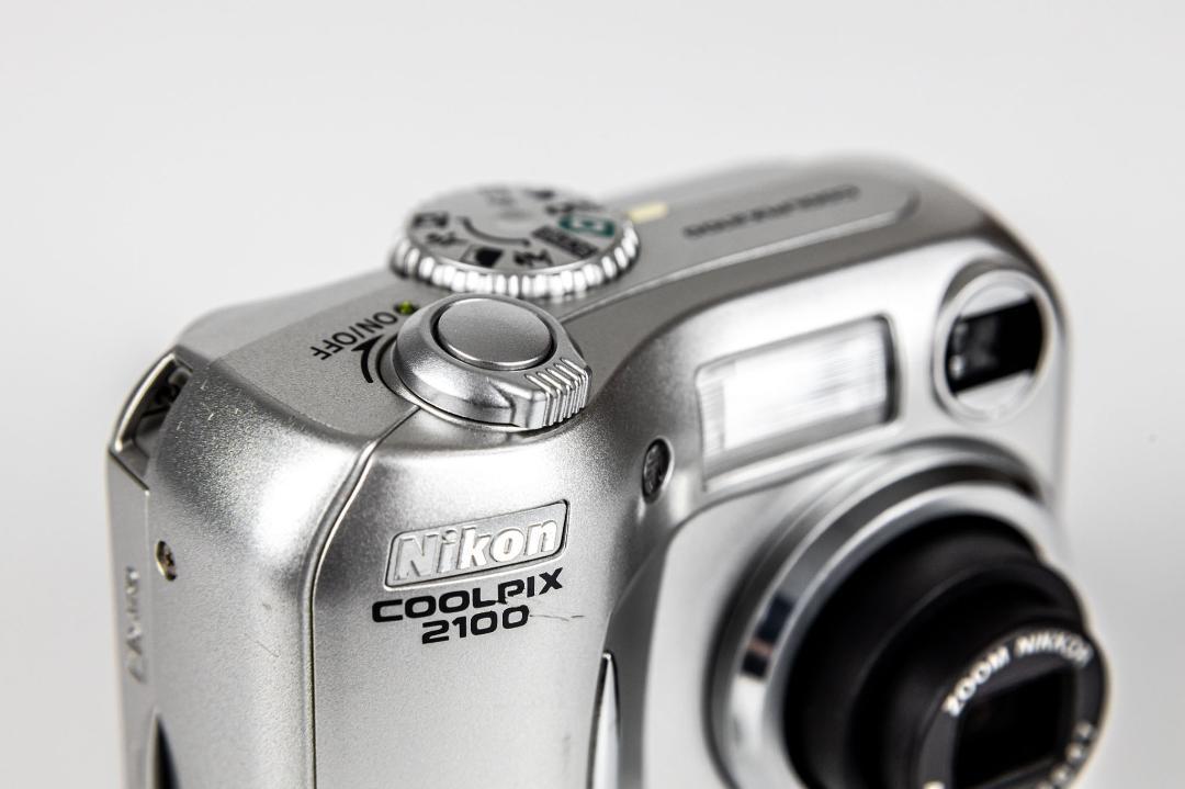 NIKON COOLPIX