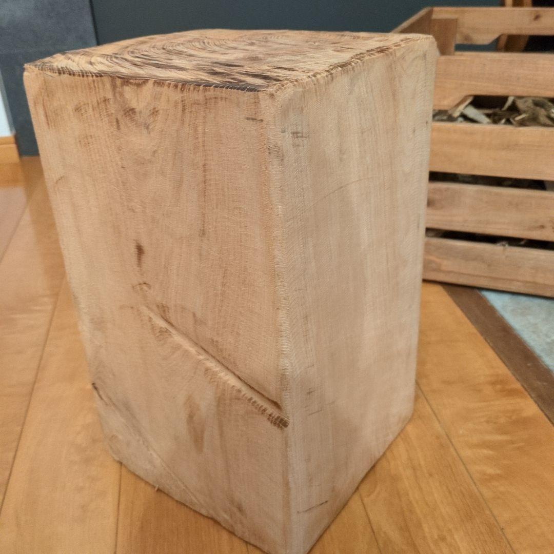 0121 ハンドメイド 木製 　オブジェ　台