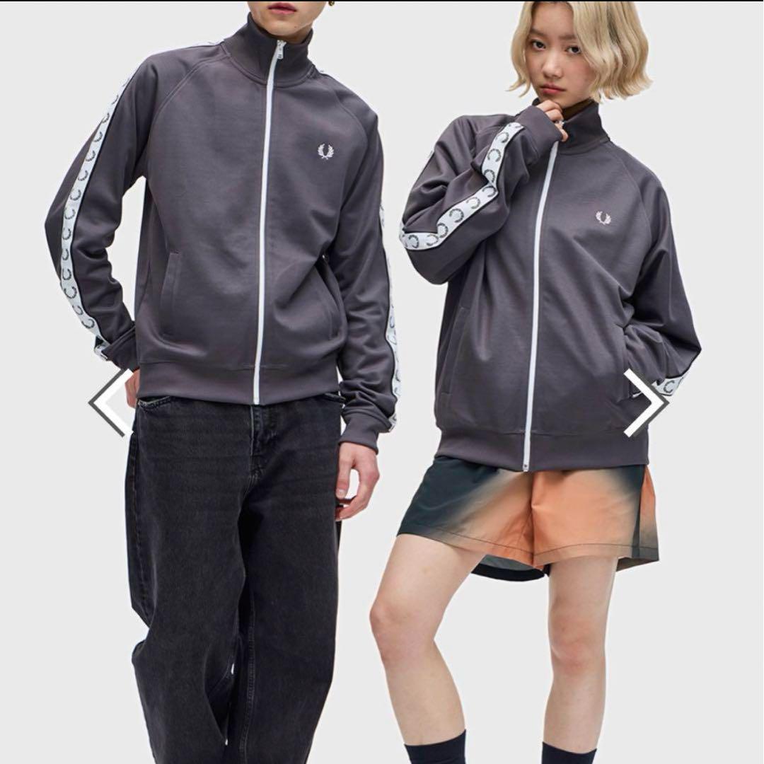 フレッドペリー　トラックジャケット　グレー