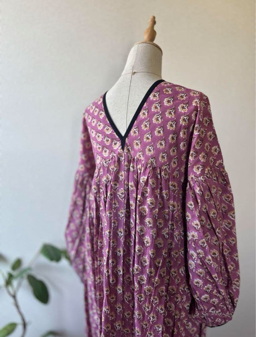 インド綿ワンピース　花柄　マキシ丈ワンピ　ブロックプリントワンピース