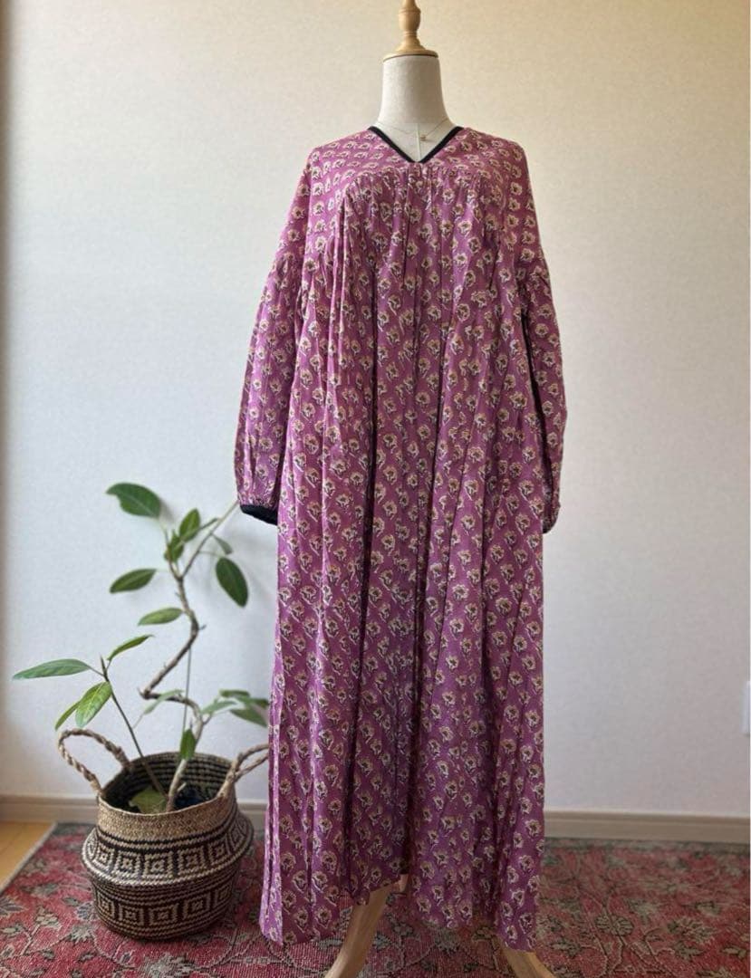 インド綿ワンピース　花柄　マキシ丈ワンピ　ブロックプリントワンピース