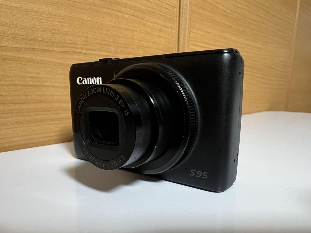 ⭐︎ Canon Powershot S95