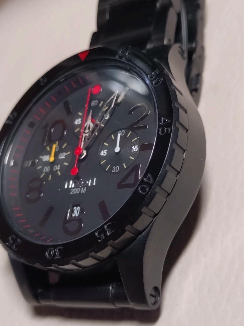 Nixon 48-20 Chrono 腕時計 ブラック 200M