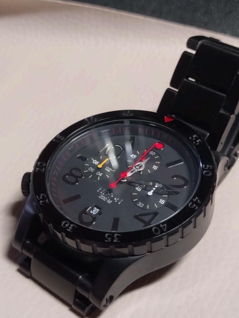 Nixon 48-20 Chrono 腕時計 ブラック 200M