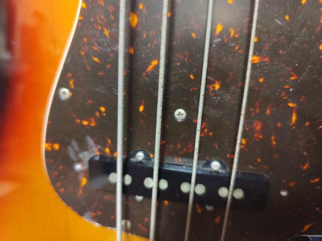 【けいおん！】FenderJapan JazzBass JB62 右【秋山澪】