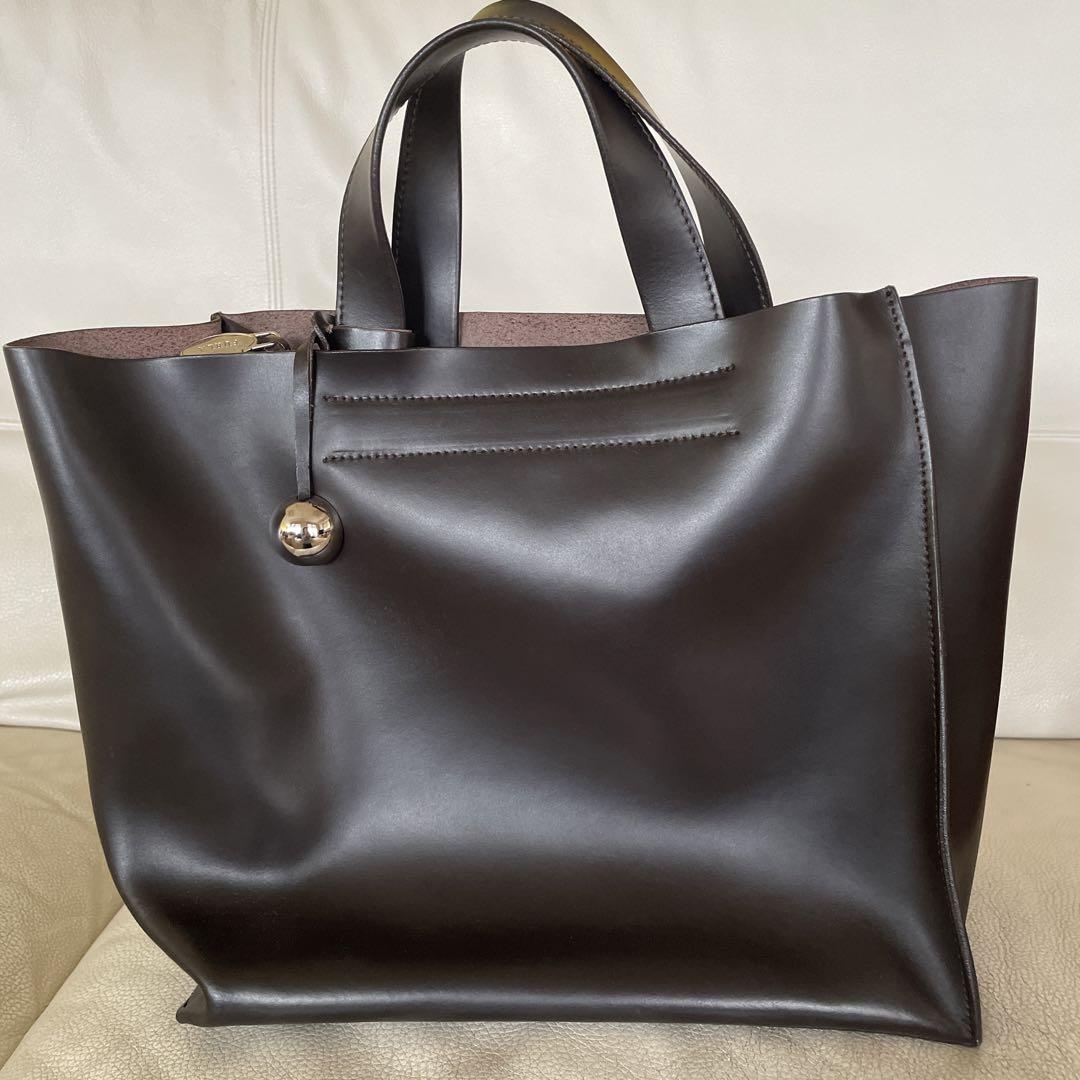 FURLA 手提げバッグ　A4