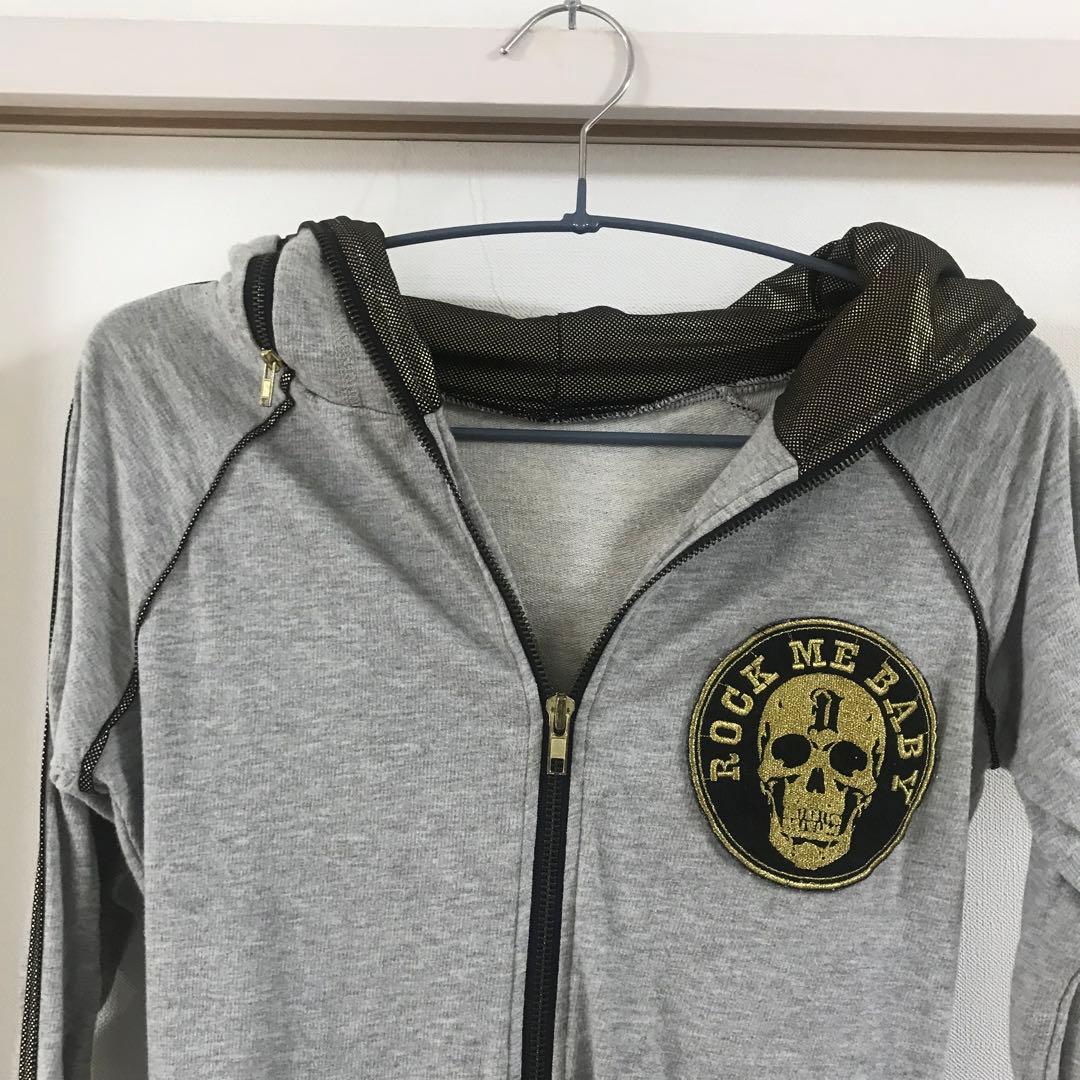 ダイヤ‼️超希少品出ました‼️スカルパッチ付きグレーパーカーラスト1点物‼️