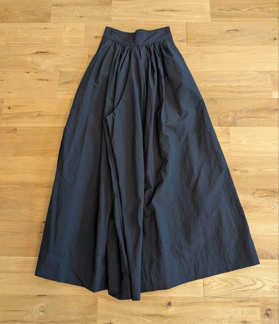 スカート elu. Suzan tack & gather skirt elu. Suzan tack & gather skirt 新品未使用 - メルカリ