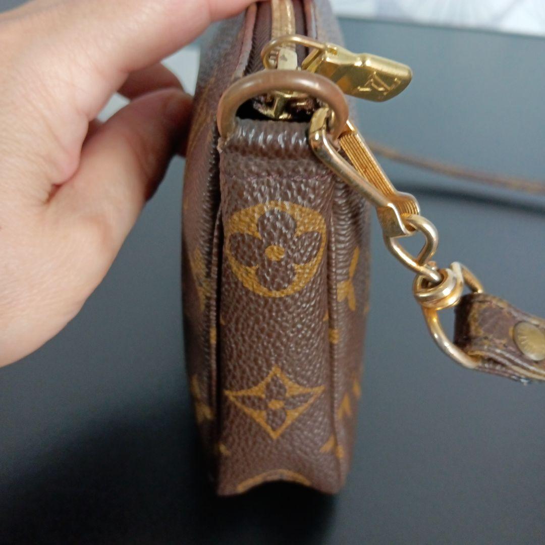 46555→43500 ❴美品❵アクセソワール ポシェットミラストラップ付き 46555→43500 ❴美品❵アクセソワール ポシェットミラストラップ