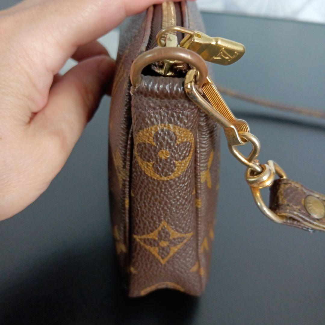46555→43500 ❴美品❵アクセソワール ポシェットミラストラップ付き 46555→43500 ❴美品❵アクセソワール ポシェットミラストラップ