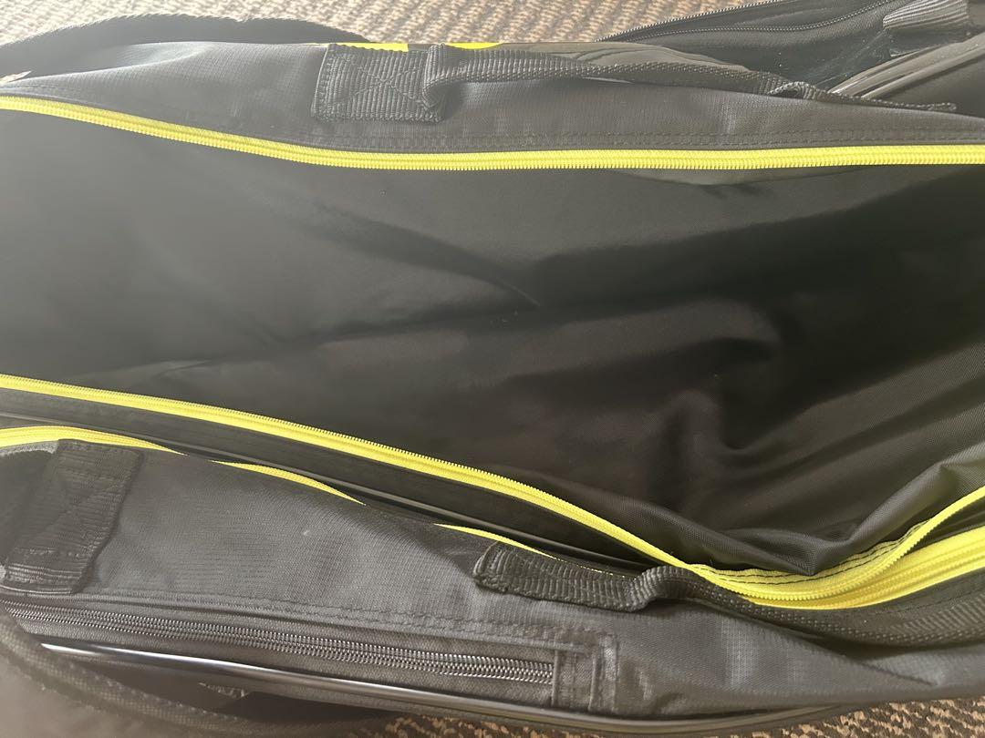 YONEX バドミントンバッグイエロー