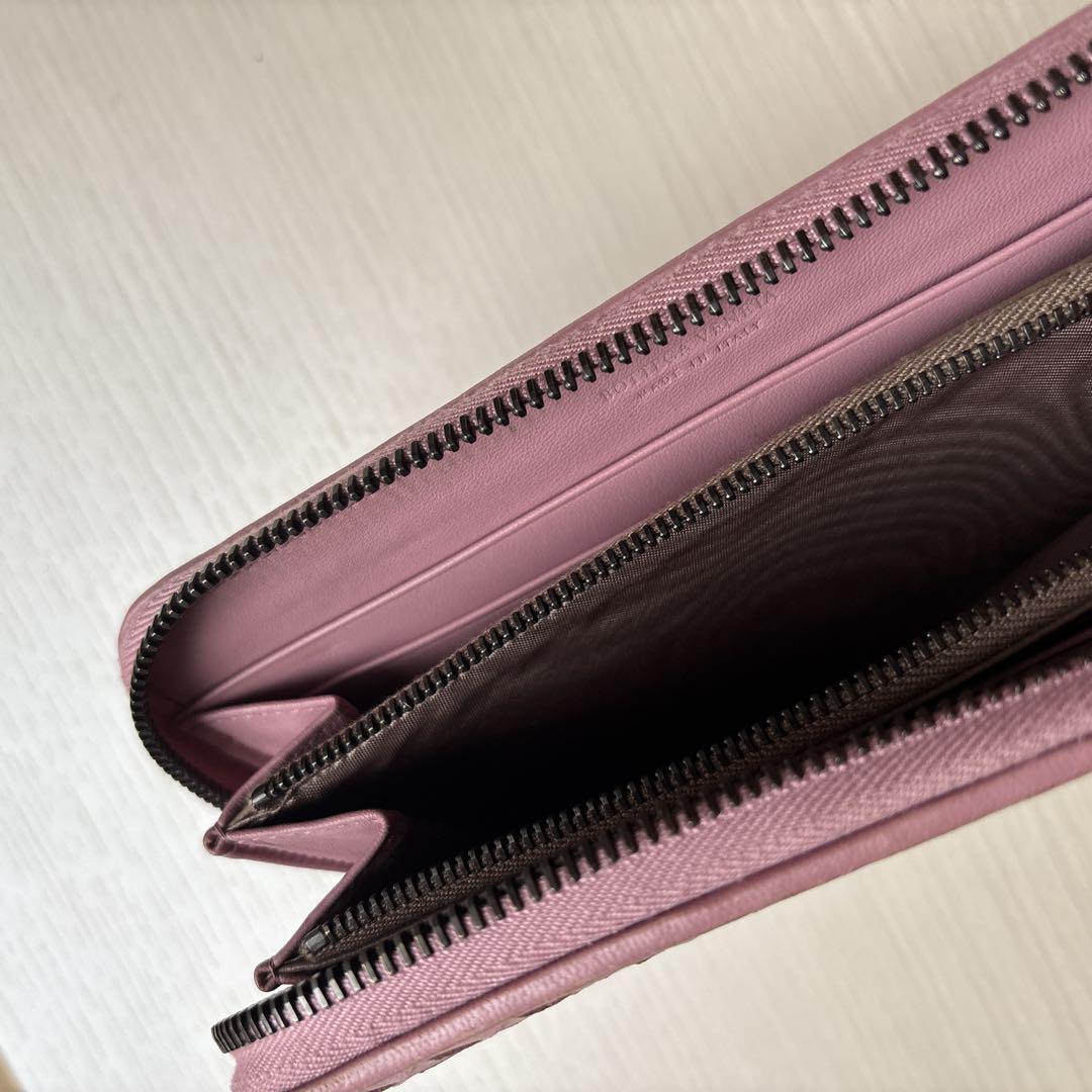 ボッテガヴェネタ　BOTTEGA VENETA ピンクレザー長財布