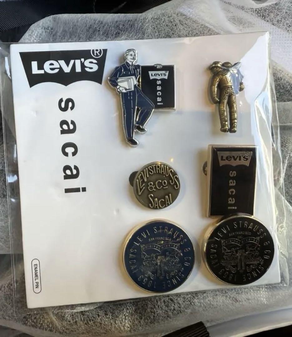 sacai x Levi's バッジ (4点セット) sacai x LEVI'S Pins #1-#6 