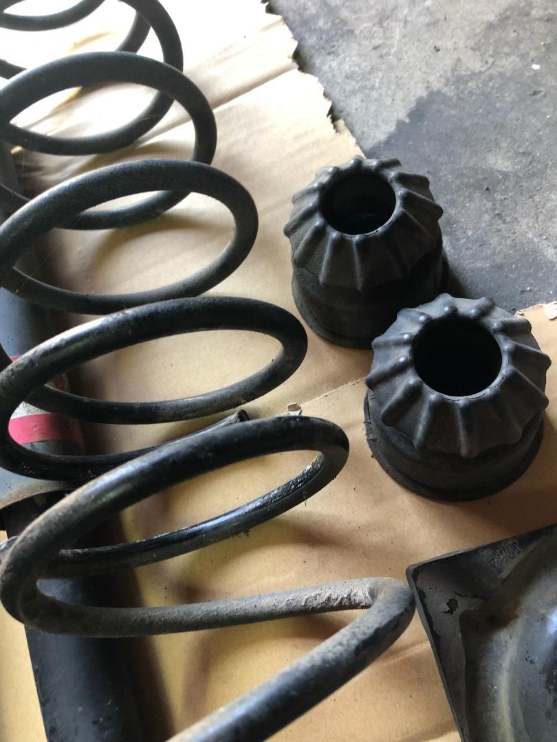 【ノーマル戻しに】L235S エッセ 純正サスペンション バンプラバー等つき