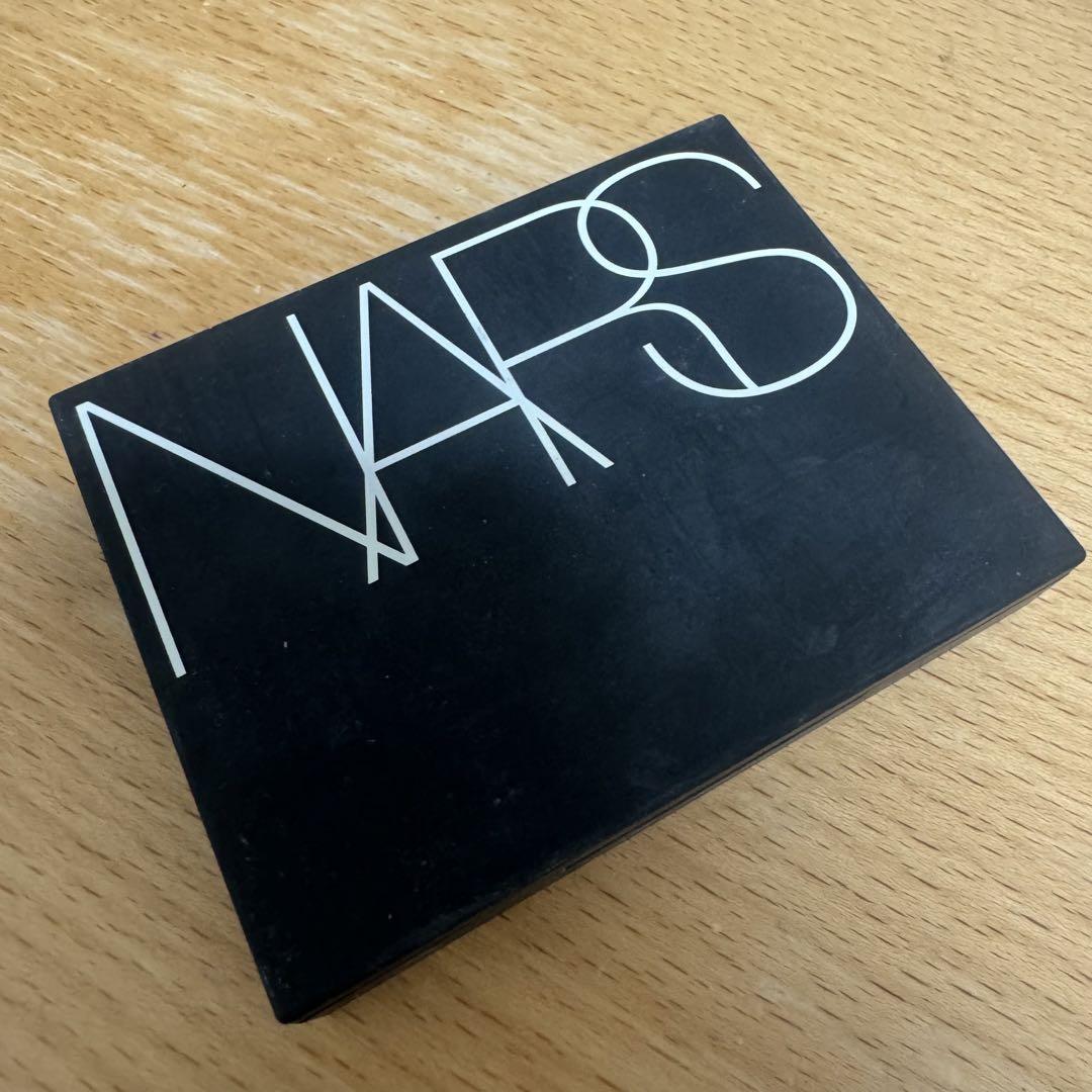NARS ライトリフレクティングセッティングパウダープレストN