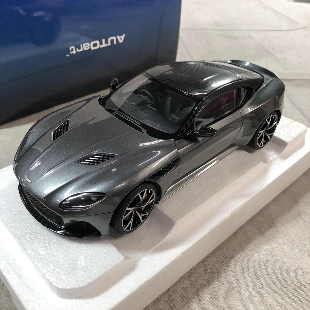 アストンマーチン DBS スーパーレッジェーラ