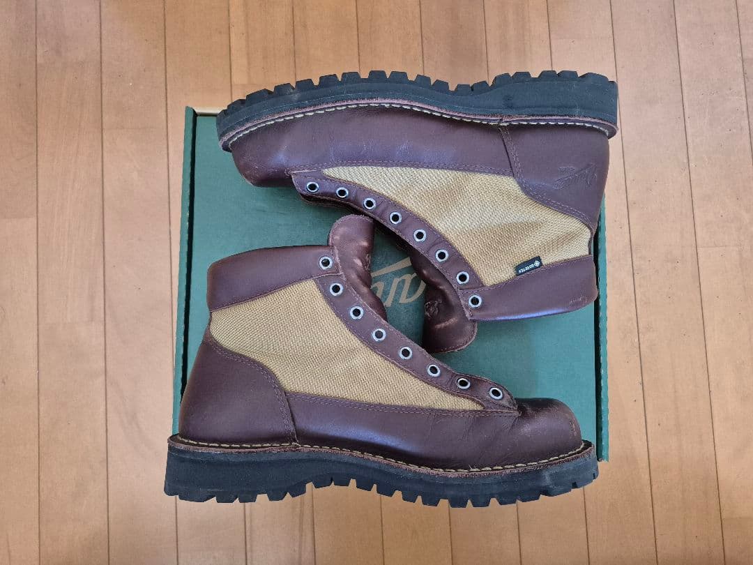 Danner フィールド