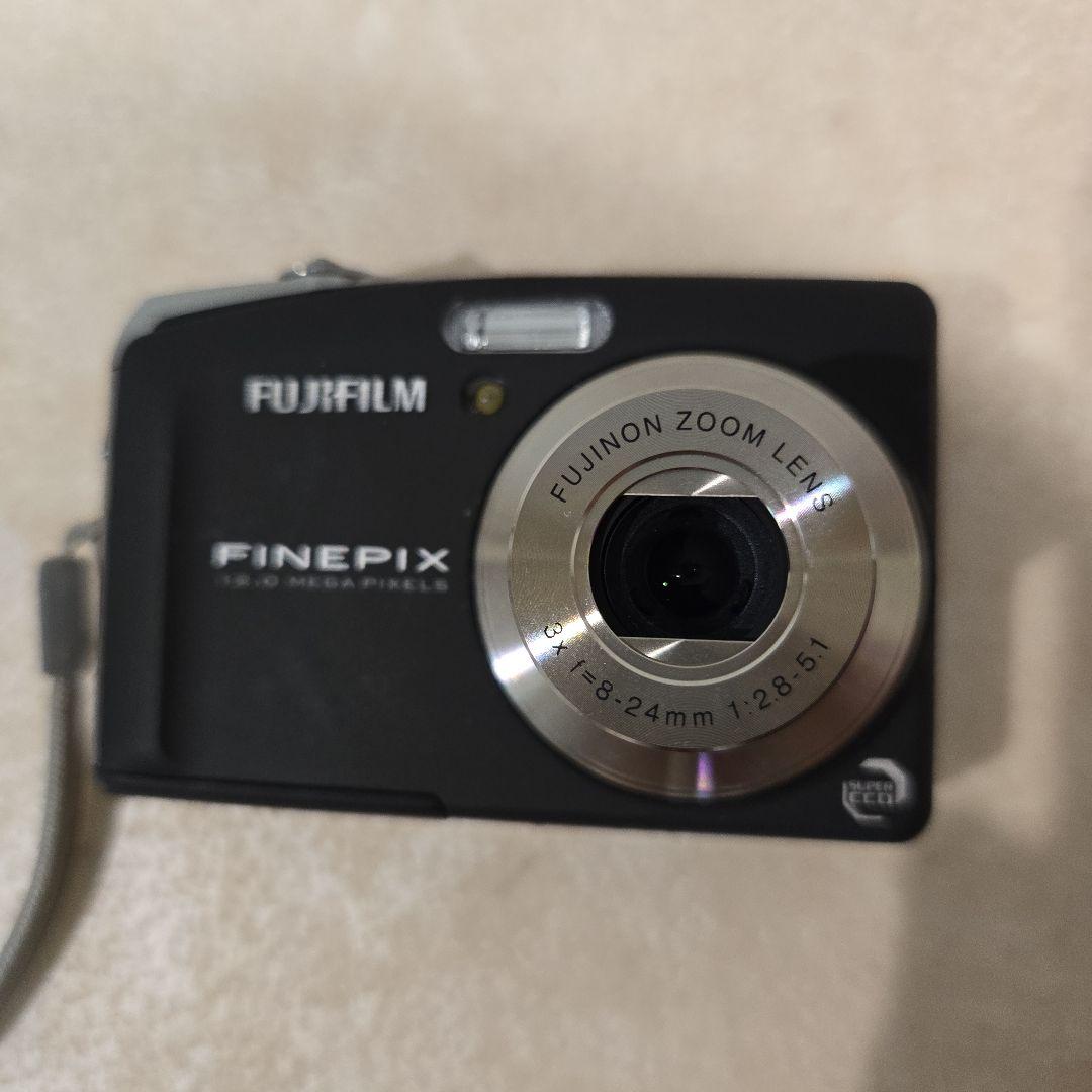 Fujifilm FinePix F50 デジタルカメラ 12.0メガピクセル