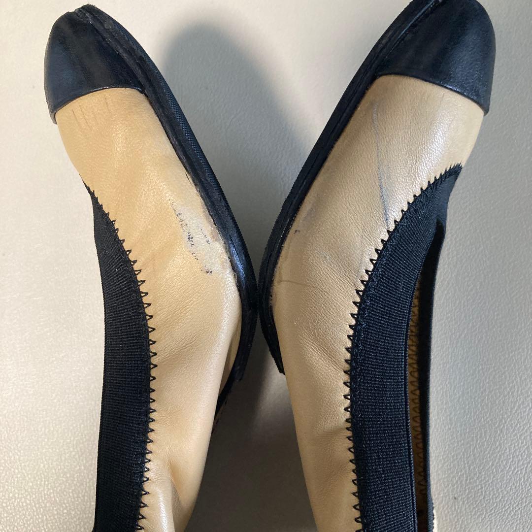 CHANEL ベージュ ブラック フラットシューズ CHANEL ベージュ ブラック フラットシューズ