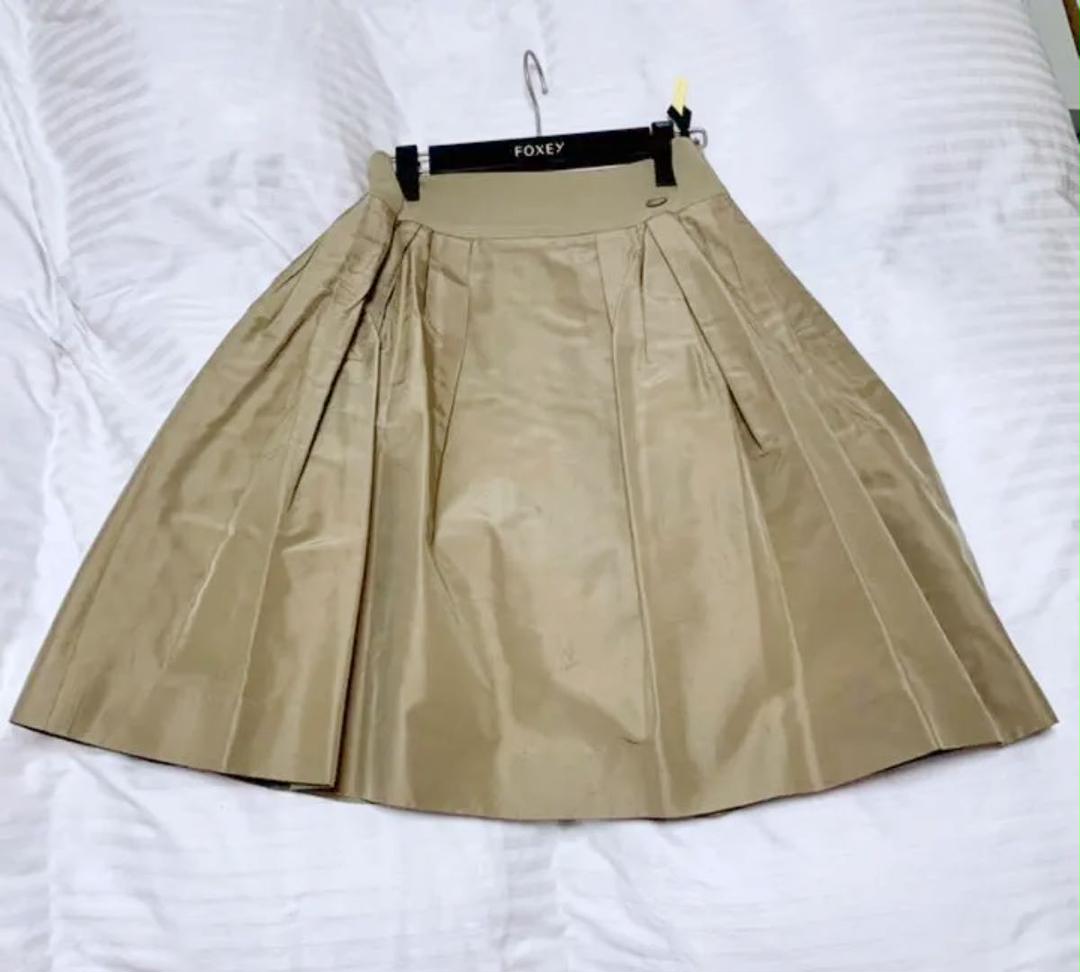 FOXEY フォクシー シルク 膝丈スカート 38 - organicfarmermag.com 買い安い フォクシー FOXEY スカート シルクウール 38 ワンピース ひざ丈スカート
