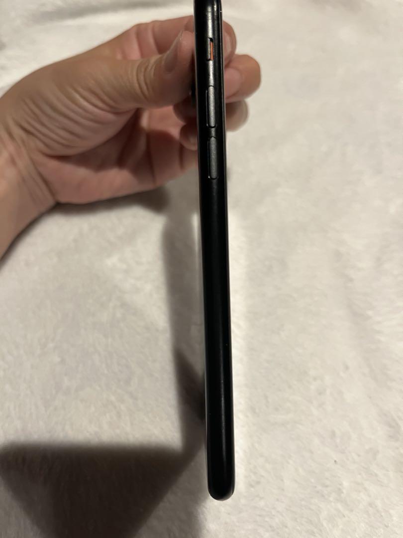 iPhoneSE第2世代 ブラック64Ｇ SIMフリー