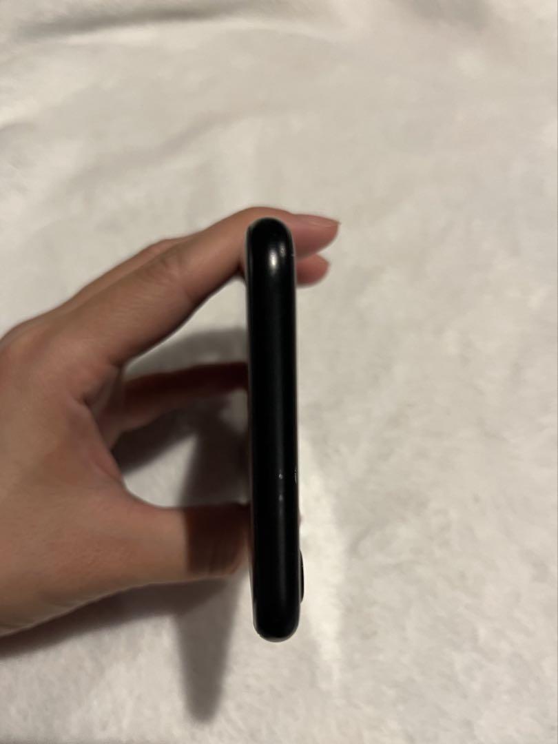 iPhoneSE第2世代 ブラック64Ｇ SIMフリー