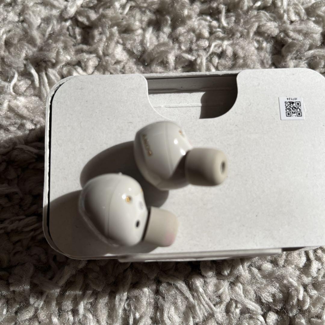 【極美品】SONY ワイヤレスステレオヘッドセット WF-1000XM5シルバー