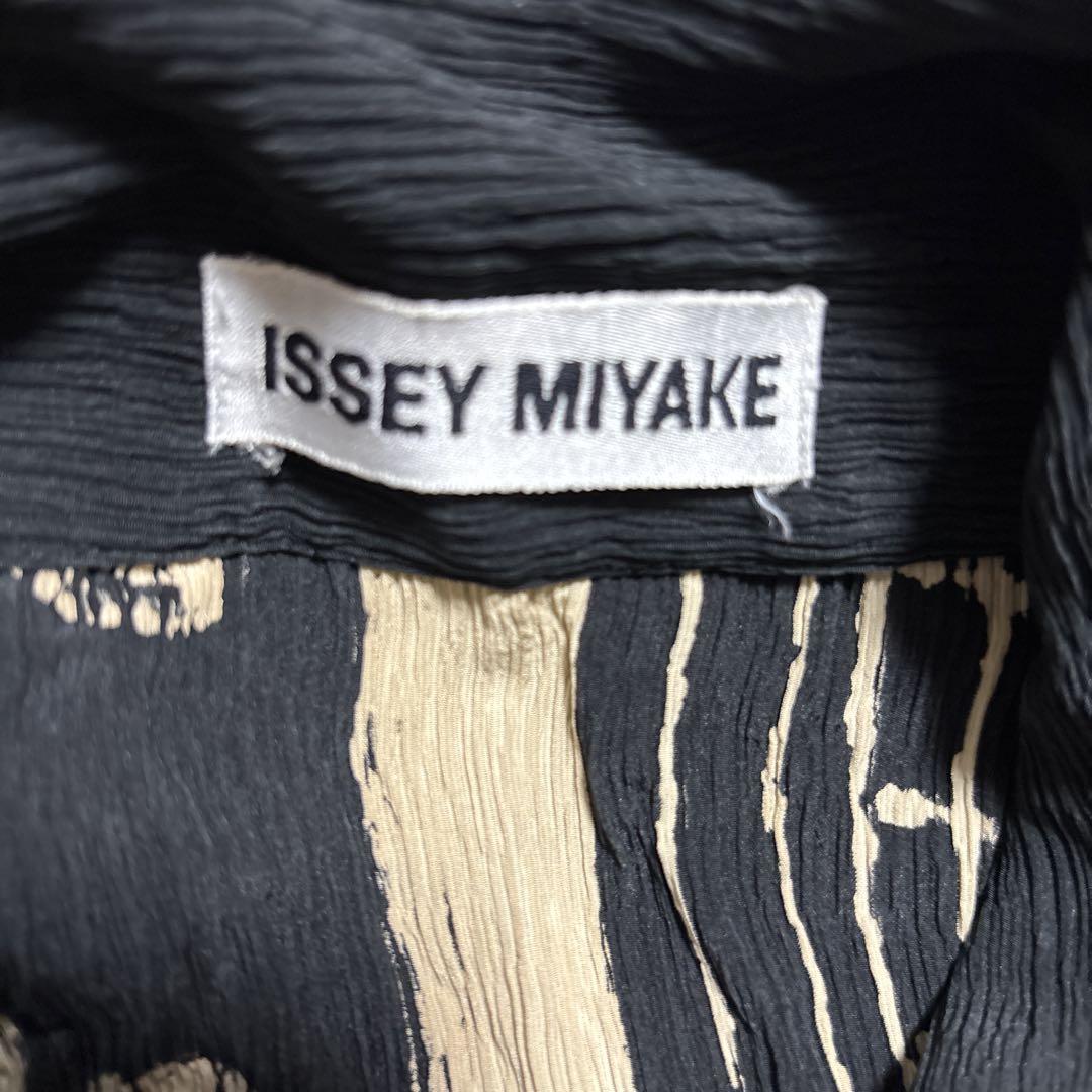 ISSEYMIYAKE シルク100% プリーツ加工　シャツ　プルオーバー